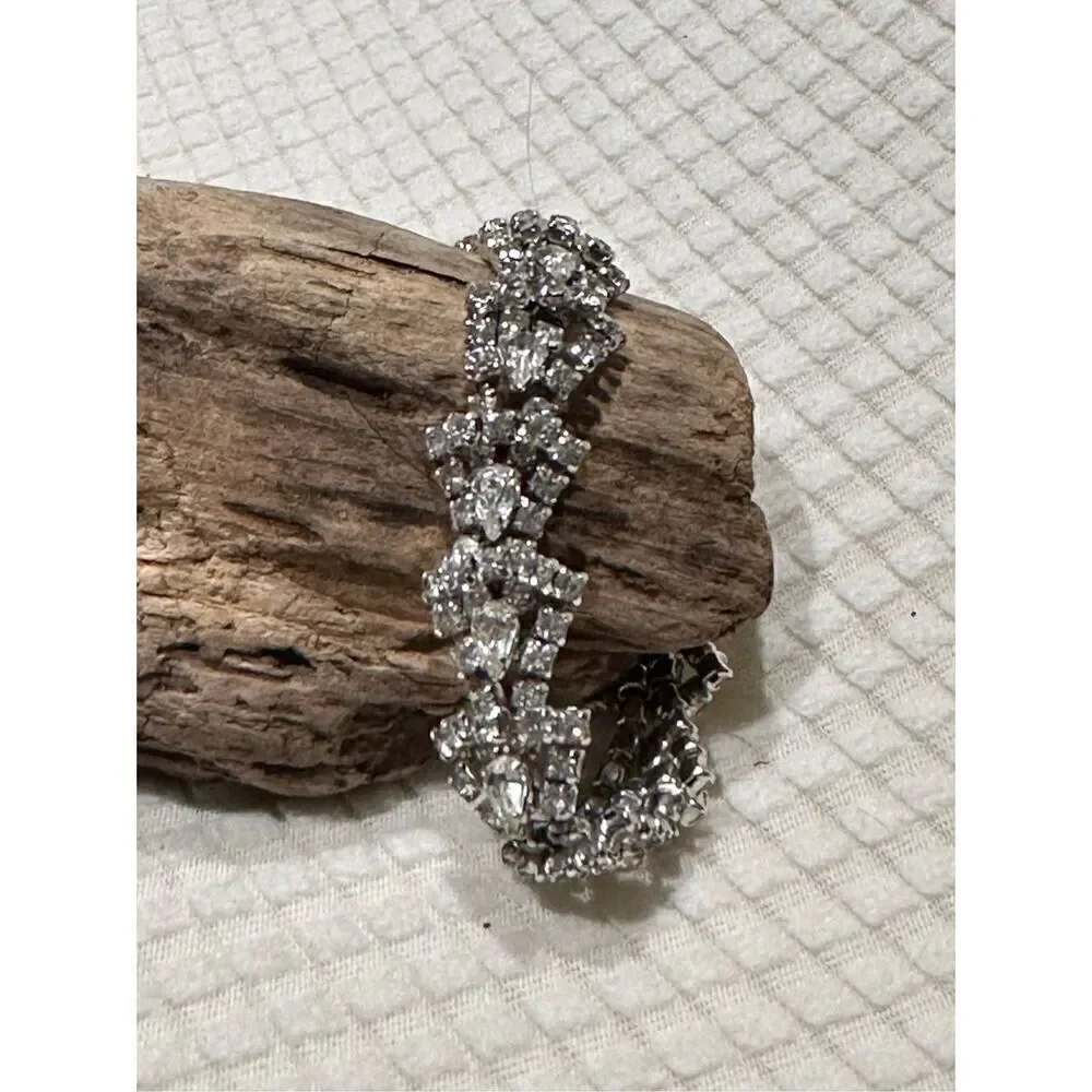 Gorgeous vintage bracelet